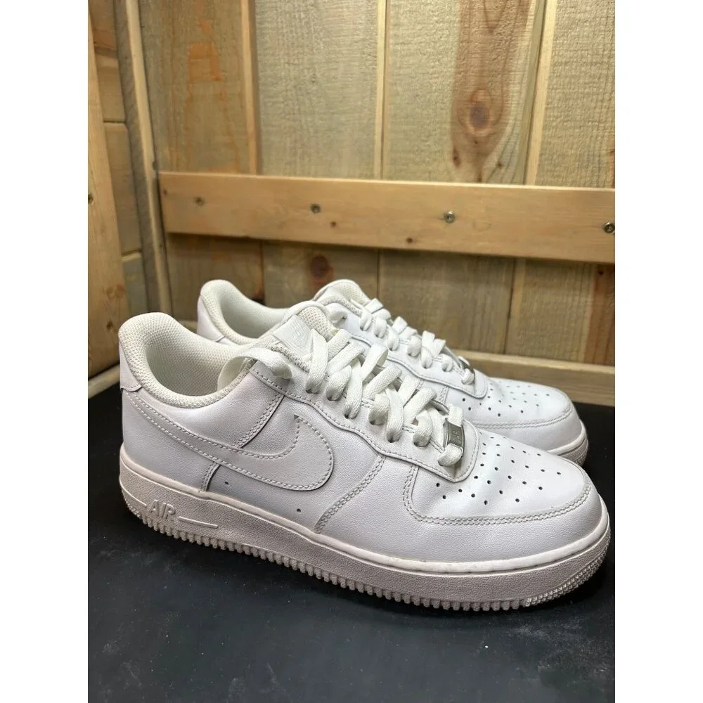 Nike Air Force 1 Low White Sneakers Mens Size 9 Leather Classic Athletic Shoes